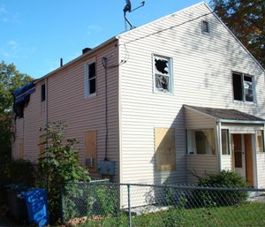 Origin of fire near the Bravo/Charlie corner on the second floor. (Photo/NIOSH)