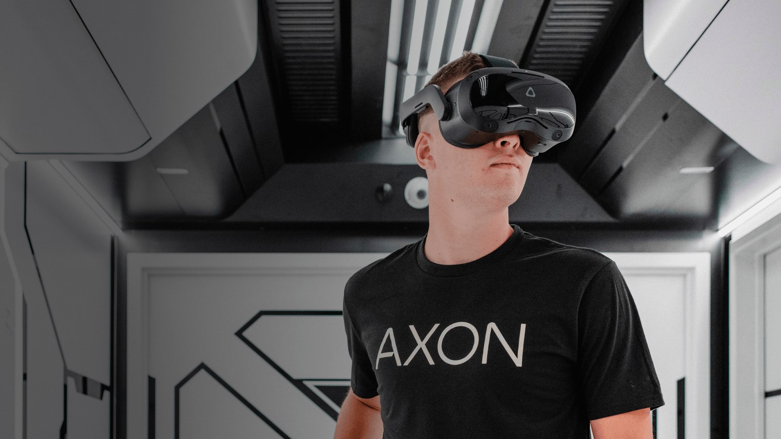 kontrast Ryd op Badekar Axon's virtual reality simulator is the future of police training