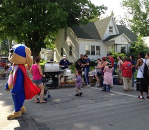 Children and their families enjoy healthy snacks and safety demonstrations at one of Bellefontaine PD's "Show on the Road" events. (Photo courtesy of Chief Brandon Standley)