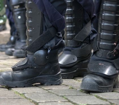 police boot shine