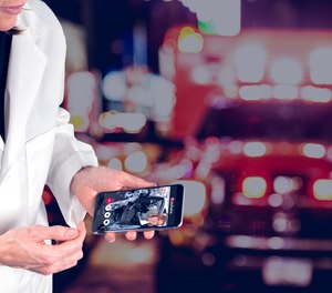 The effects of shock are initially reversible, but rapidly become irreversible. To improve outcomes, interventions must begin early in the prehospital setting. Early reporting to or consultation with ED physicians may assist this process.