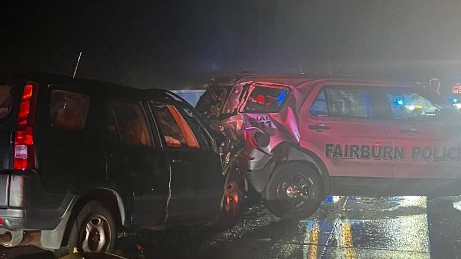 Ga officer seriously injured after vehicle strikes cruiser at crash scene Ga officer seriously injured after vehicle strikes cruiser at crash scene