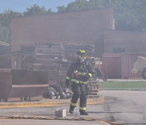 Common carcinogenic agents found in smoke include arsenic, asbestos, diesel engine exhaust, soot and formaldehyde. Firefighters are exposed to a number of these agents on a routine basis.