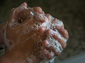 Access to basic hygiene amenities, like soap and running water, is significantly limited among the homeless. Image: Pixabay