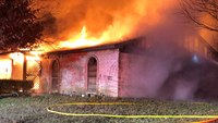 Texas paramedic loses home, 6 dogs in fire