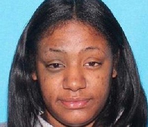 Juanee Crawford will plead guilty to a charge of aggravated assault instead of attempted homicide.