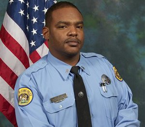 Officer Daryle Holloway.
