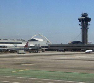 A young girl died on a flight leaving Los Angeles International Airport after a medical emergency Thursday night. (Photo/DreCube, Dutch Wikipedia, CC BY-SA 3.0)
