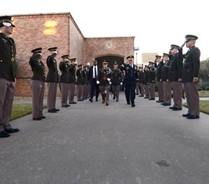 A good leader works harder than his troops. (Photo/Defense.gov)