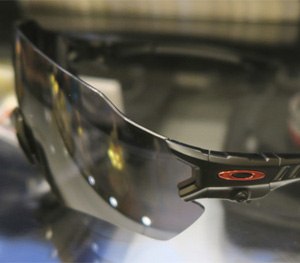 Oakley expanded the frameless lens zone to give the Tombstone a 120-degree view.
