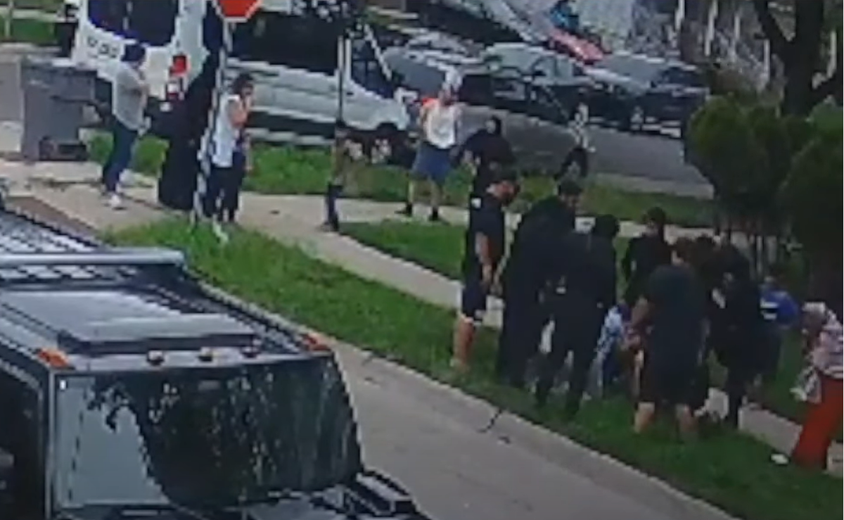 This is what I got trained to do Offduty Mich officer saves choking 3yearold