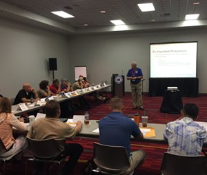 PEPL course instructor Rod Barrett leads a discussion on servant leadership.
