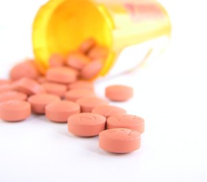 Prosecutors said Jon Cinelli was charged with petit larceny and is being indicted for a felony count after he allegedly stole various prescription medications from a drug drop-off box. (Photo/Pixabay)