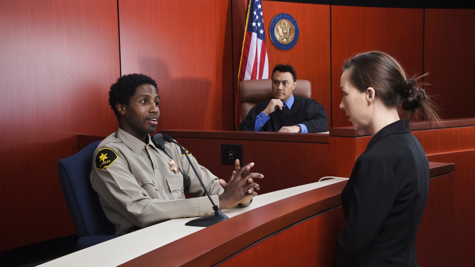 Tips for police officers when under direct examination in court - Police News