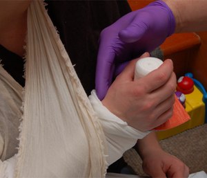 Check and document circulation after splint application and throughout patient transport.