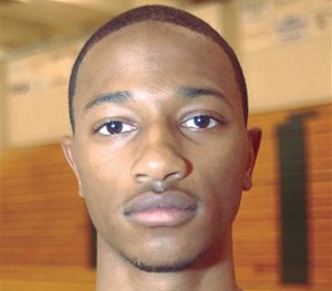 Elton Simpson head shot from preseason media shoot of the 2002-03 Yavapai College basketball team in Prescott, Ariz.