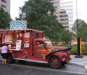 Fire & Ice Cream Truck (Photo courtesy Twitter)