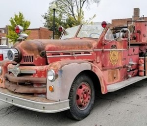 Independence firefighters are restoring a ladder truck from 1952, the department's first truck with an attached ladder.