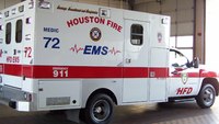 2 Houston FFs hurt in ambulance hit-and-run