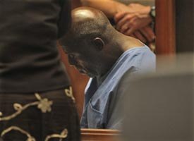 Charles Samuel, 50, appears in Los Angeles Superior Court in downtown Los Angeles on Tuesday, July 28, 2009. Samuel has been charged with capital murder in the killing of 17-year-old girl whose body was found in a downtown Los Angeles parking lot. (AP photo)