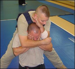 How Dangerous Is Being Choked Out? Plus The Difference Between Strangle and  Chokehold