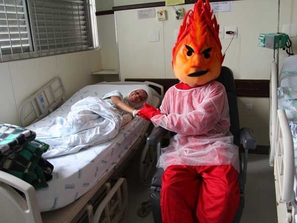 Photos: Mascots visit Memorial Children's Hospital