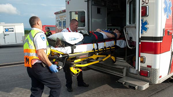 how to not be an ignorant medic, carrying patient on stretcher
