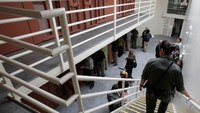 How correctional officers can improve inmate communication