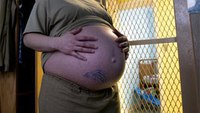 Wardens: Pa. pregnant inmates shackled for safety, security