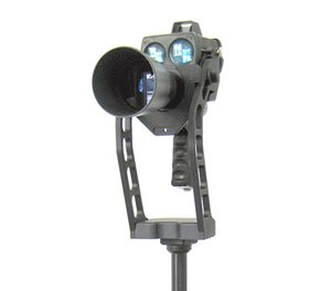LaserCam 4 continually zooms with target tracking.