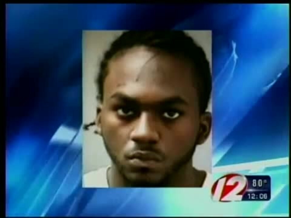 Video Police still search for Rhode Island inmate Nayquan Gadson