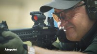 Larry Vickers talks through the features of Aimpoint's CompM5™