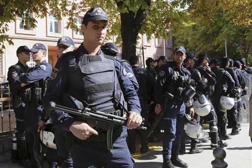 AP Photo/Las Vegas Fire and Rescue