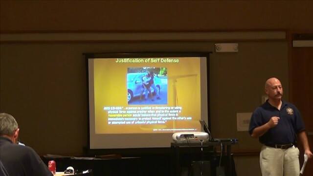 Howard Munding teaches violence prevention to a class. (Photo/Street Smart EMS)