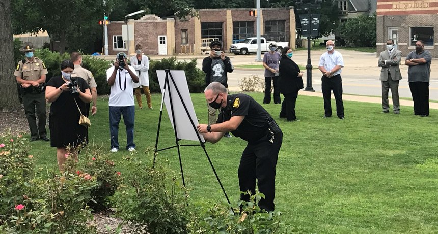 Macomb Chief Curt Barker adopts the Ten Shared Principles for his own department in rural western Illinois at a public ceremony on July 20, 2020. More than 220 Illinois law enforcement agencies have adopted the principles for guidance in their local communities.