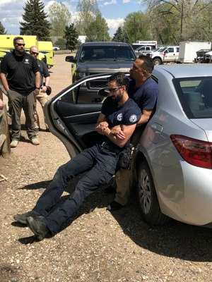 ingle, two, three, even four-person carry methods allowing for deployed weapons were instructed.