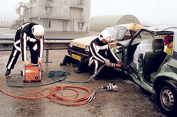 “In the old days, before the CORE system was invented, it could take several seconds to rebuild pressure in the line after reactivation of the control handle, depending on the hose length being used. Regardless of the manufacturer.”