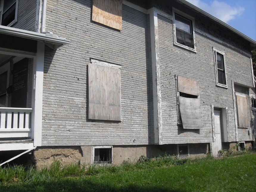 Several notable factors could be missed if the officer heads straight for the front door. In this case, interior stair location, direct basement access, building construction clues, and various access/egress factors are obvious on the Delta side.