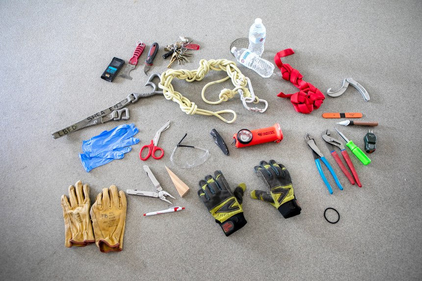 Top firefighting tools to carry in turnout gear pockets