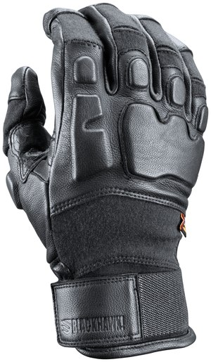 The Recon Glove has a pre-curved design, where the pattern is cut or molded around bent fingers.