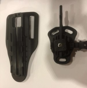 The Safariland VUBL mount easily detaches from the belt loop. (Photo/Mike Wood)