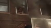 Cops rescue resident at NY building fire
