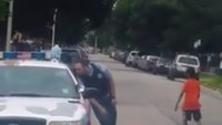 Chicago cops play ball with kids